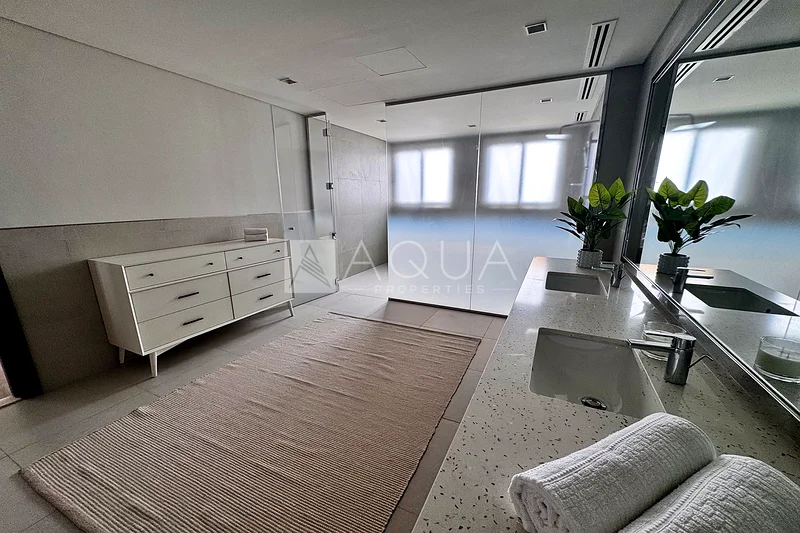 إطلالات خلابة على البحر والمدينة | مفروشة بالكامل63188166005378114