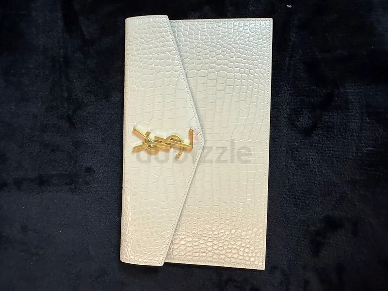 Elegant YSL Crocodile Pattern Wallet- Price Negotiable63240637042051110