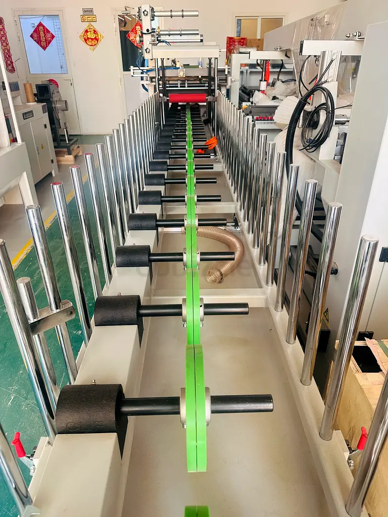 Lamination wrapping machine63257633695873115