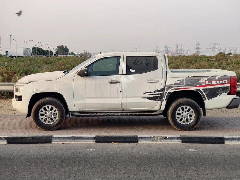 MITSUBISHI L200 PETROL BASIC Double Cab GLX63398590176259113