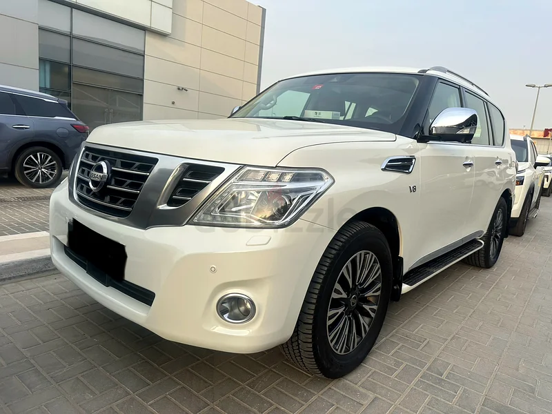 Nissan Patrol LE Platinum City 2019 Radar 360’ camera view GCC Original paint Full Services History63228787262849111