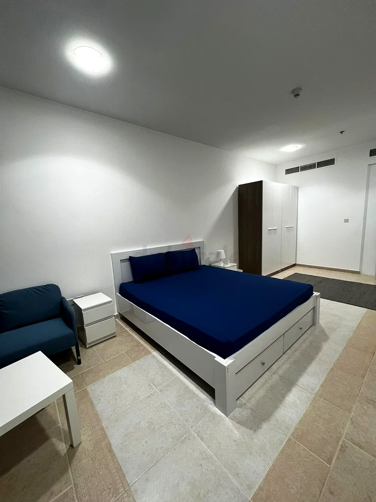 Huge Room Available In Dubai Marina Near Metro63220800606465111