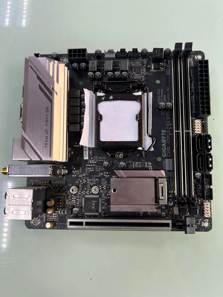 Gigabyte Z390 I AORUS PRO WIFI Intel Z390 LGA 1151 DDR4 Mini-ITX Motherboard (Without Io Shield)63258146372482114