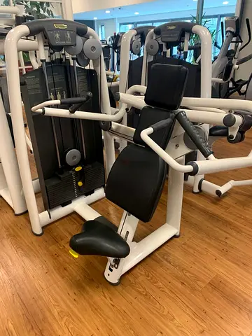 Technogym Shoulder Press Machine