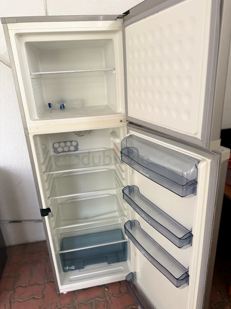 Kitchen and laundry63201170113411112