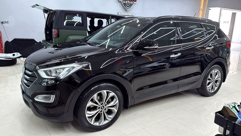 Hyundai Santa Fe 2015 Model634069015641621129
