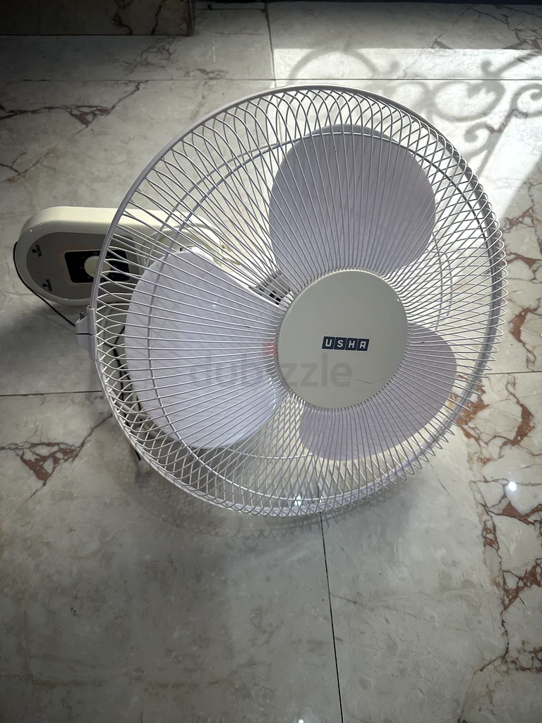 استمتع بفصل الصيف مع مروحة USBHA للطاولة!632203197592341111