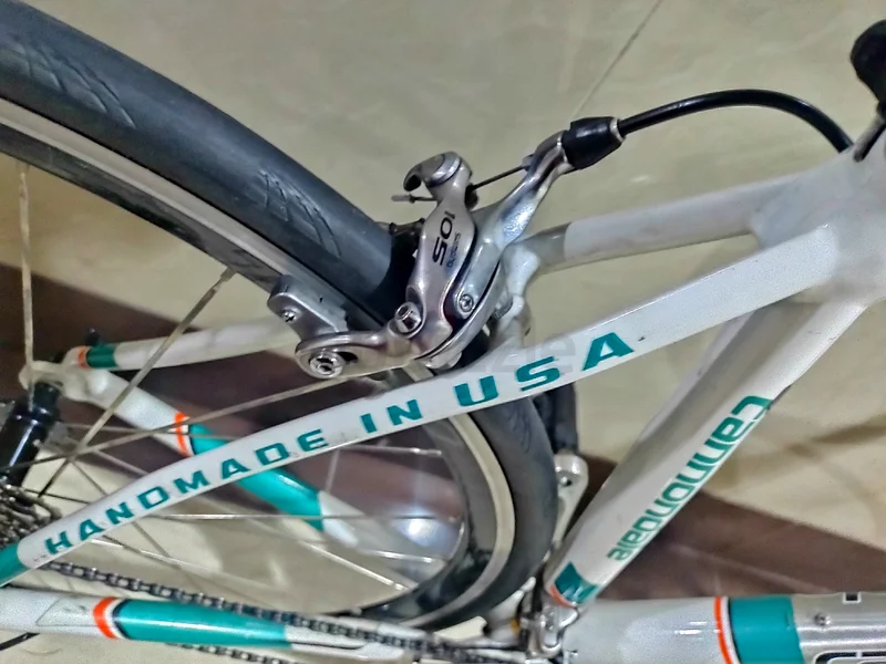 Cannondale Special RoadBike Shimano Ultegra/105 ClassicBike HighSpecifications Limited Edition63252438374529111