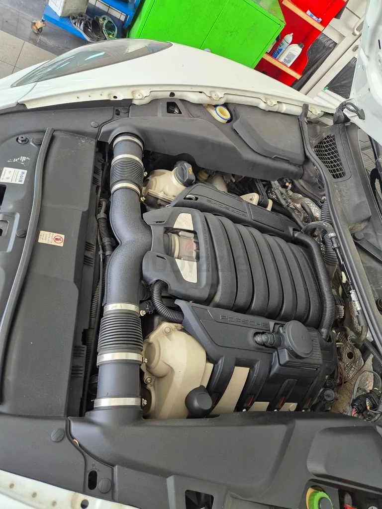 Porsche GTS in mint condition *low mileage*63399892721281112