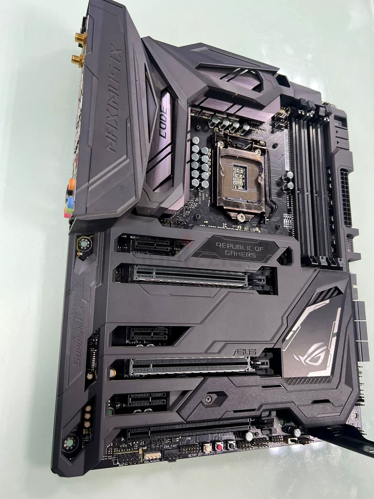 ASUS ROG MAXIMUS IX FORMULA | Motherboards 6th 7th Gen (Without Io Shield)63258146365953113