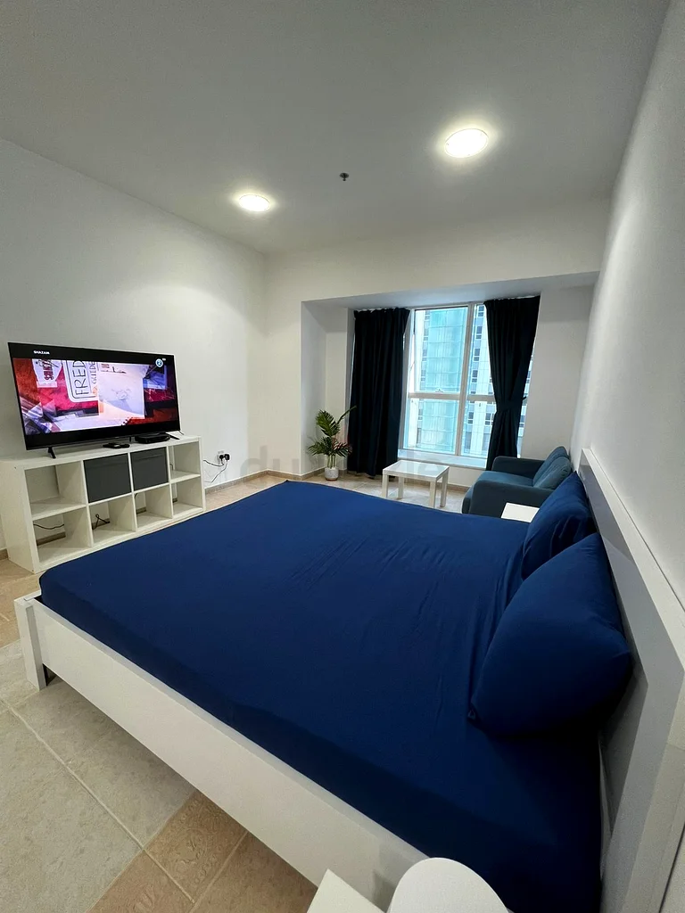 Huge Room Available In Dubai Marina Near Metro63220800606465113