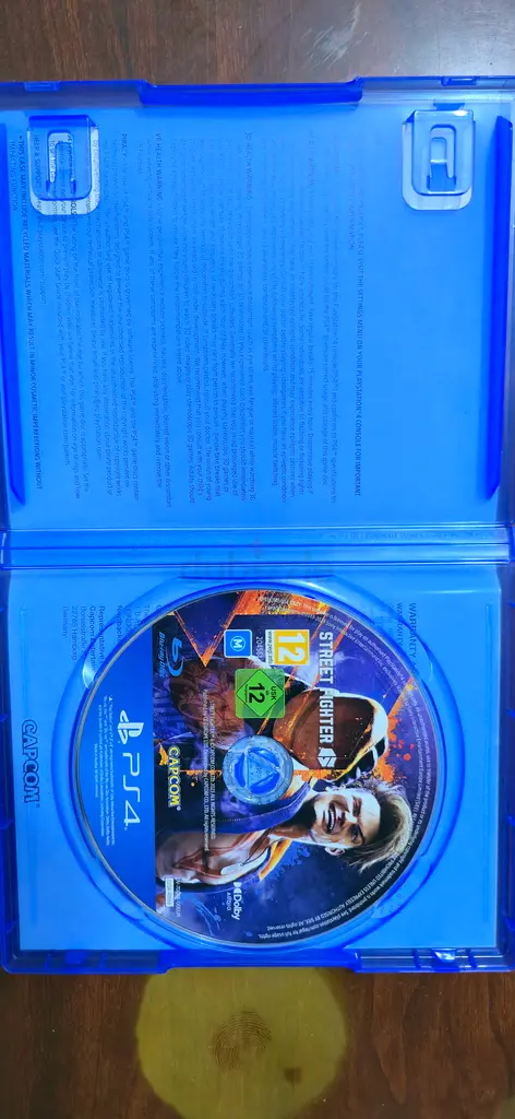 PS4 game disc63228312030338111