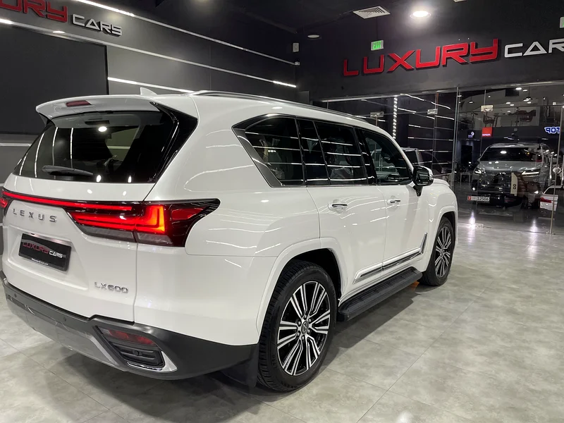 لكزس LX 600 موديل السيغنتشر 2024، منطقة مجلس التعاون الخليجي، تحت الضمان، وكالة الفطيم63225702327427112