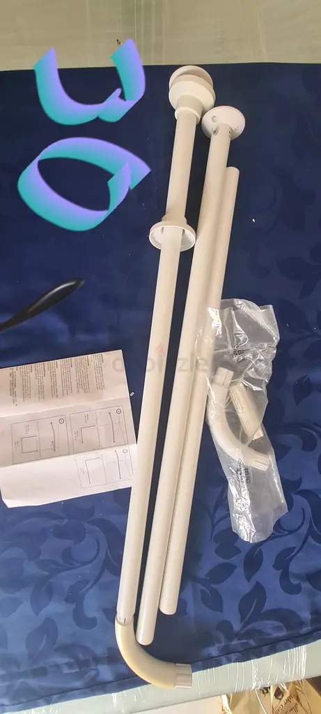 Juego elegante de varillas para cortinas blancas para hogares modernos