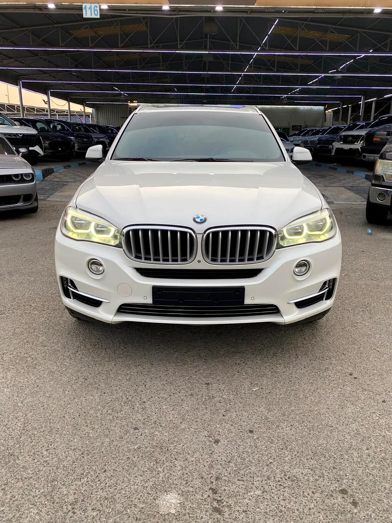 BMW X5 xDrive50i63228279542658112