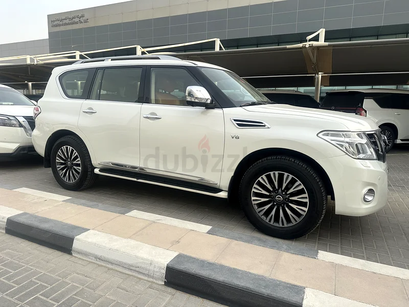 Nissan Patrol LE Platinum City 2019 Radar 360’ camera view GCC Original paint Full Services History63228787262849113