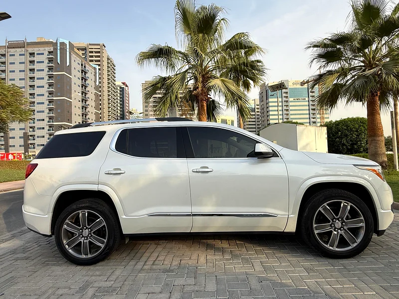 GMC ACADIA DENALI / 2017 / GCC / FSH / ORIGINAL PAINT / 2 KEYS / AGENCY MAINTAINED63398499028225114