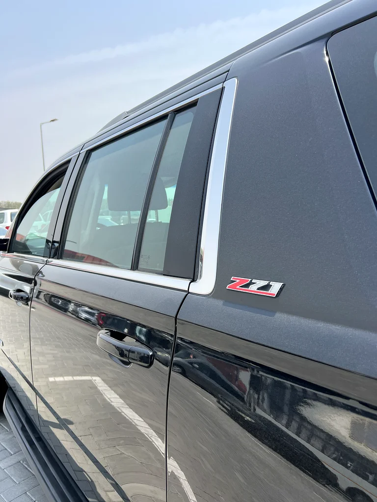 Chevrolet SUBURBAN Z71 Gulf specification, agency paint, except for one part, extremely clean.63398555853442113