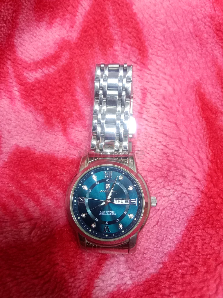 Elegant Mens Sports Watch with Date Function63240634919554110