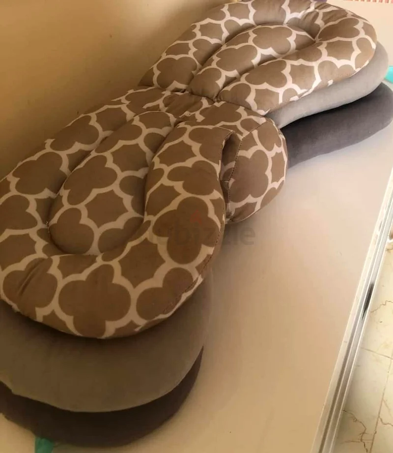 وسادة تمريض63230185967746111