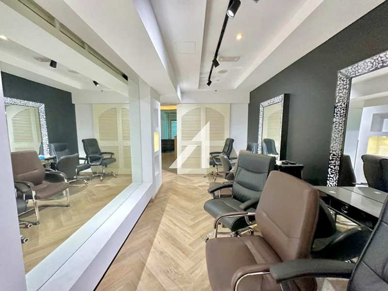 Ready Unit|Prime Location|Good for SpaSalon/Clinic63165234381057111