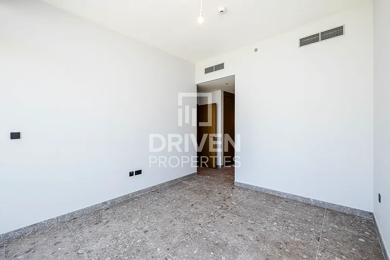 Maids Room | Open Layout | Unobstructed View63185742643458113