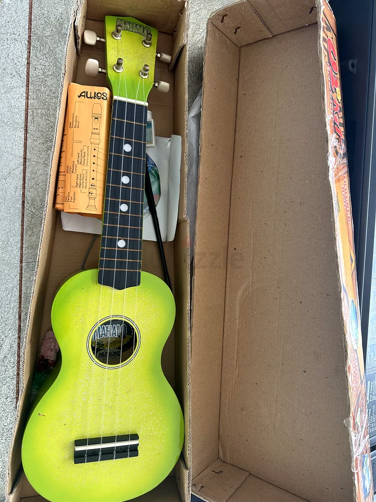 Mahalo Ukulele Kit - Perfect for Beginners!63207396382851111