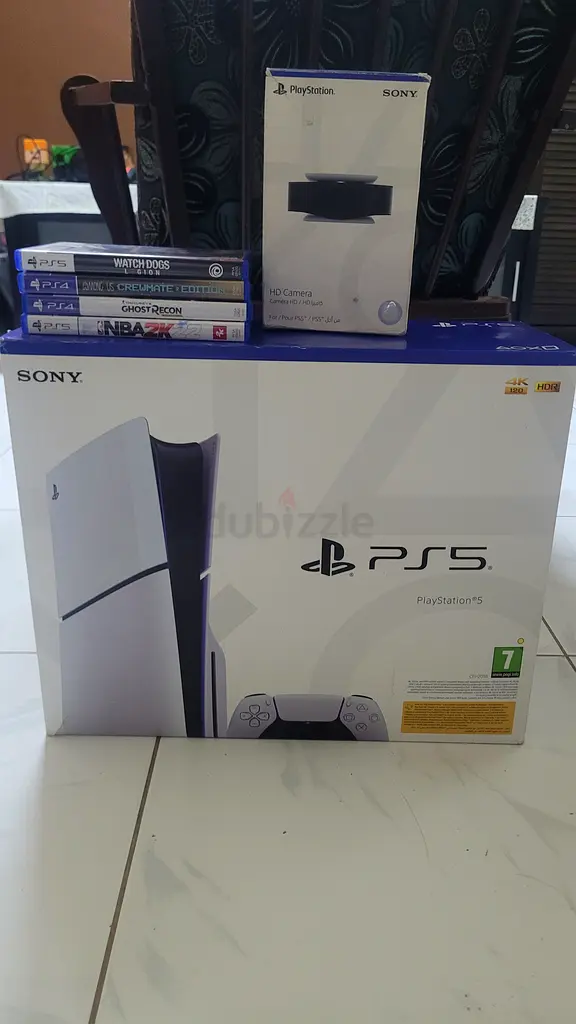 Ps5 slim disc version plus 5 games and ps5 camera