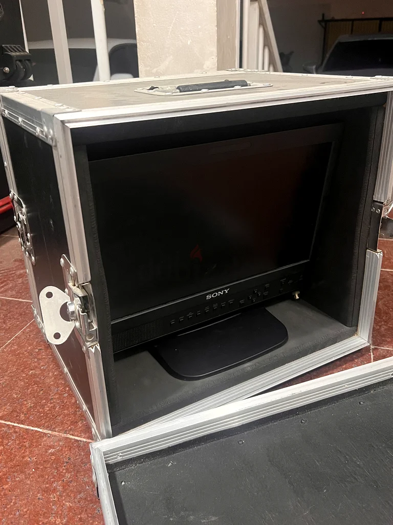شاشة LCD من سوني LMD-1510W، 15.6 بوصة63172676699394111
