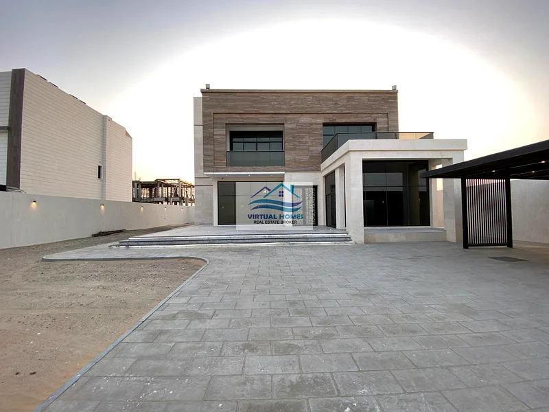 فاخرة | شبه مفروشة | 5 غرف نوم + غرفة خادمة63725078816259112