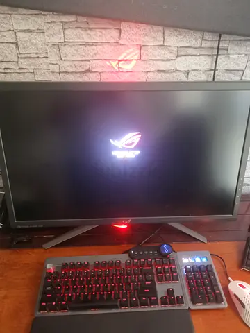 Gaming Setup: ROG Gaming Monitor pg27uq  144hz 4k