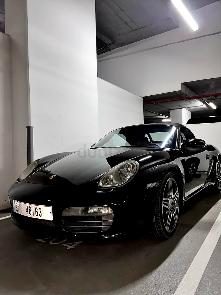 Boxster S with Apple Car Play, service history, GCC63225702628611111