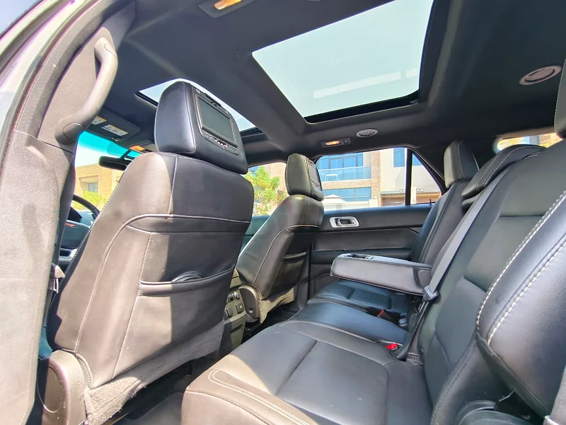 Sport (Top) trim - No accidents - Full options - GCC specifications - Super clean - 7-seater - Headsets63399889614209112