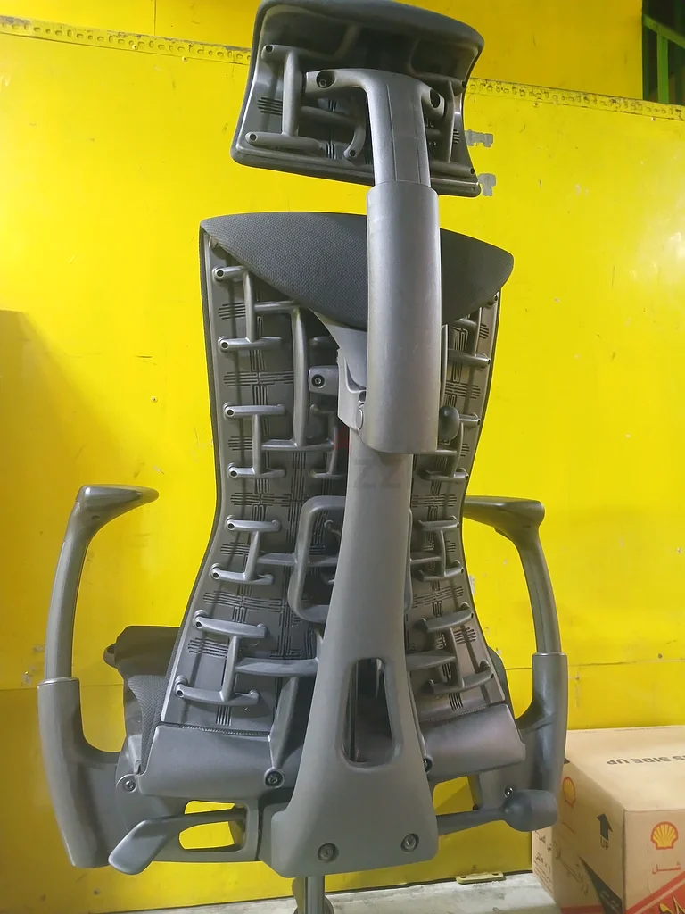 Embody Ergonomic Herman Miller Aeron Office Chair Fully Loaded Good Condition With Headrest63216835645955113