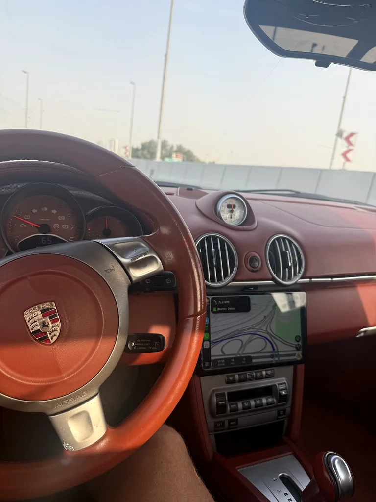 Boxster S with Apple Car Play, service history, GCC63225702628611114