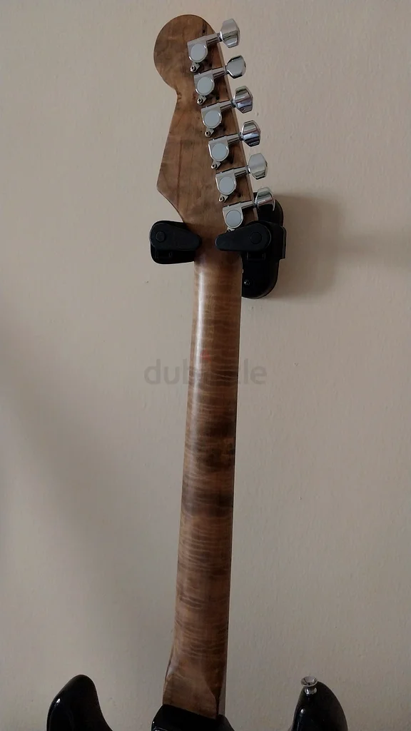 ست guitars الكهربائية للبيع63177128104834112