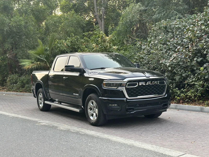 2025 Dodge Ram 1500 Bighorn – GCC Specs | 3.0L V6 305 HP | 6,000 Km | Like New63223819011458111