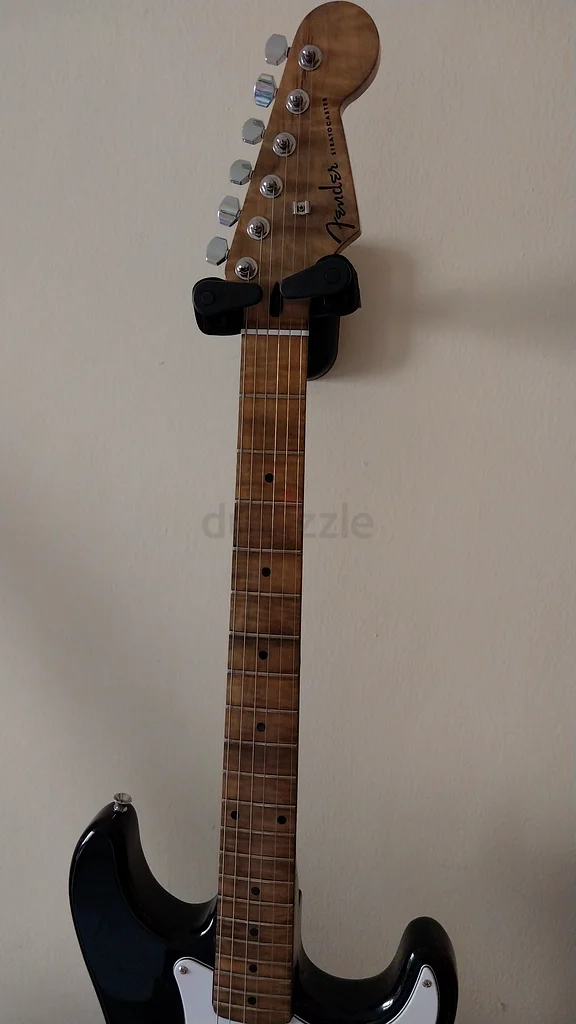 ست guitars الكهربائية للبيع63177128104834113