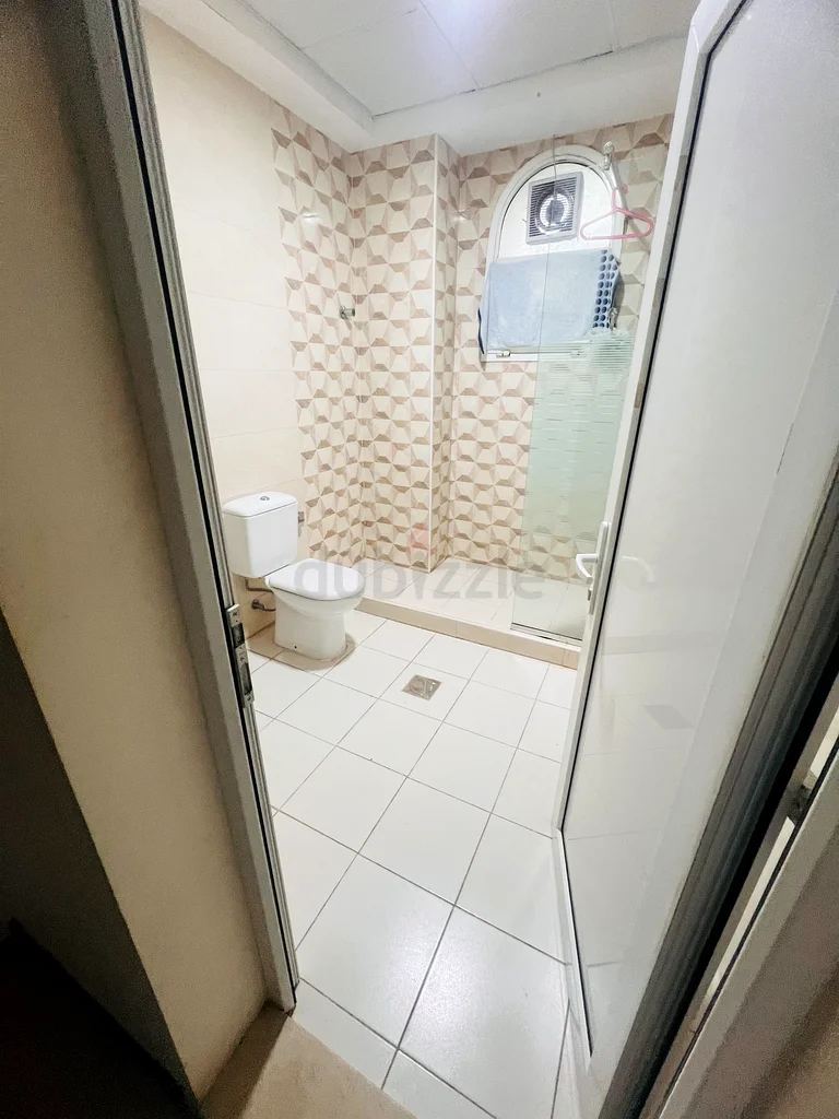 Excellent condition room available  near Aster hospital63218793690371111