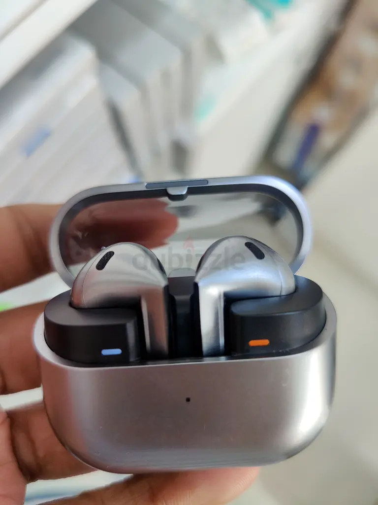 Galaxy buds363221857573761111