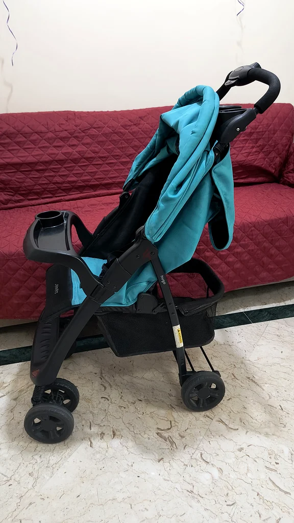 عربة أطفال للبيع63205358913537113