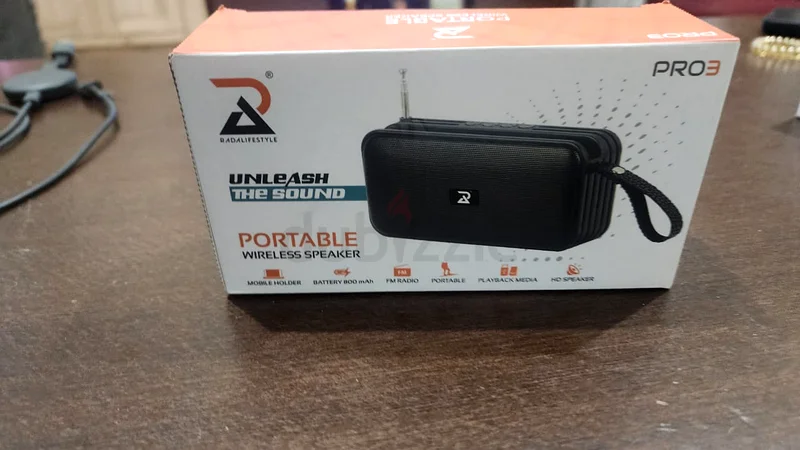 مكبر صوت بلوتوث محمول أنيق - مثالي لأي مناسبة!63195632843907111