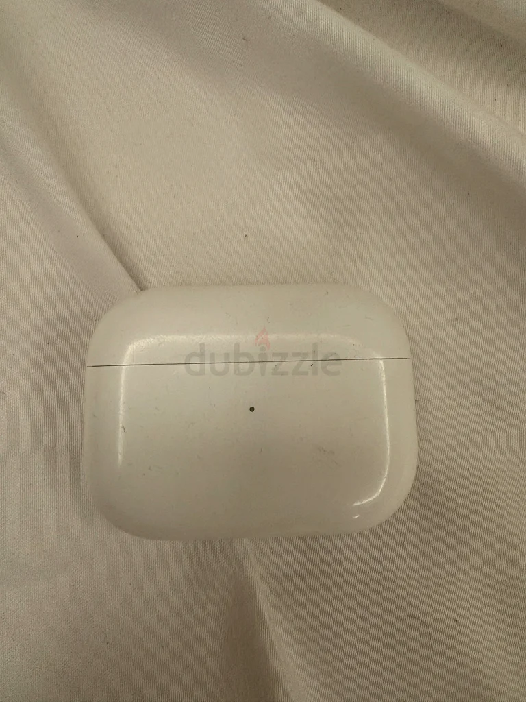 White Original AirPods Apple for Sale - Sleek  Stylish!63209837257987111