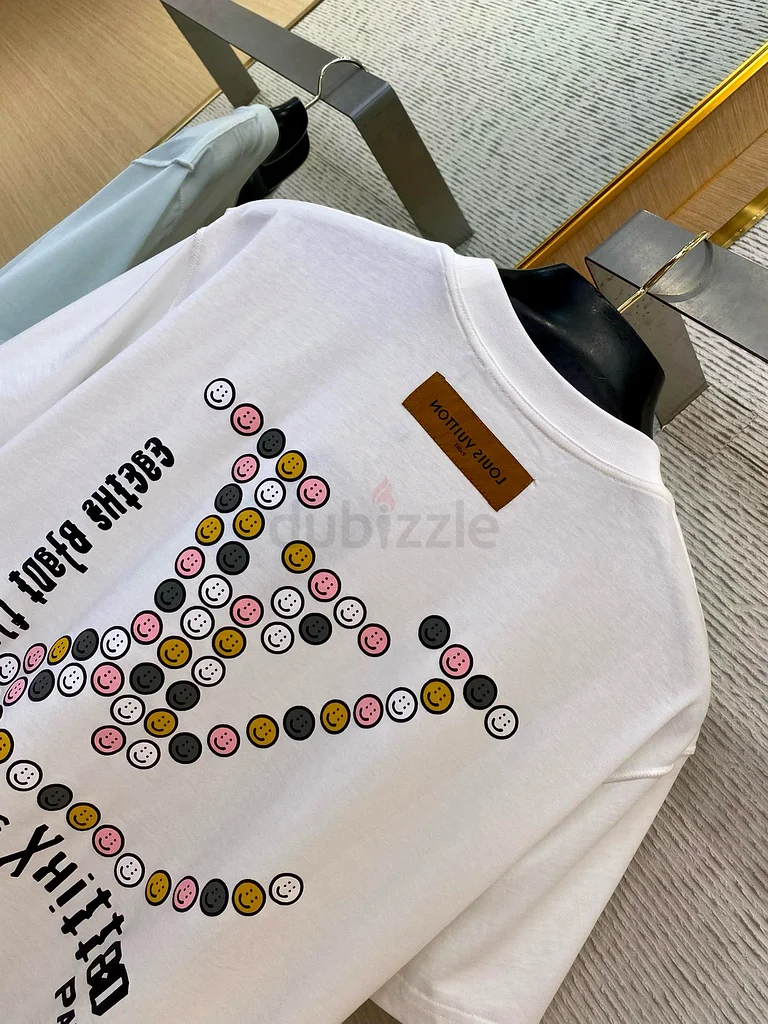 Louis Vuitton Mens T-shirt63240125204226113