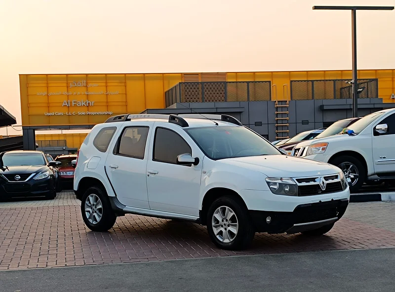 Renault Duster Gulf 201563222312344321111