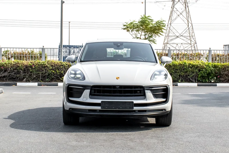 Porsch Macan 2022 GCC Full Service History And W63156540055169111