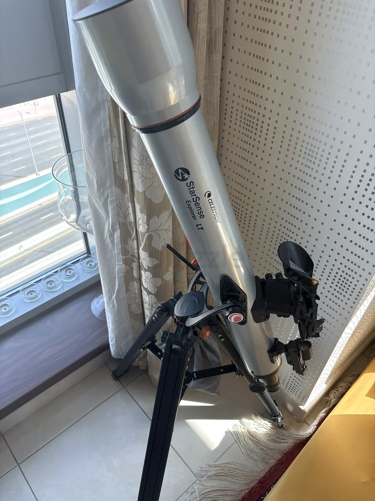 استكشف السماء الليلية باستخدام تلسكوب Celestron StarSense هذا!631713143426571116