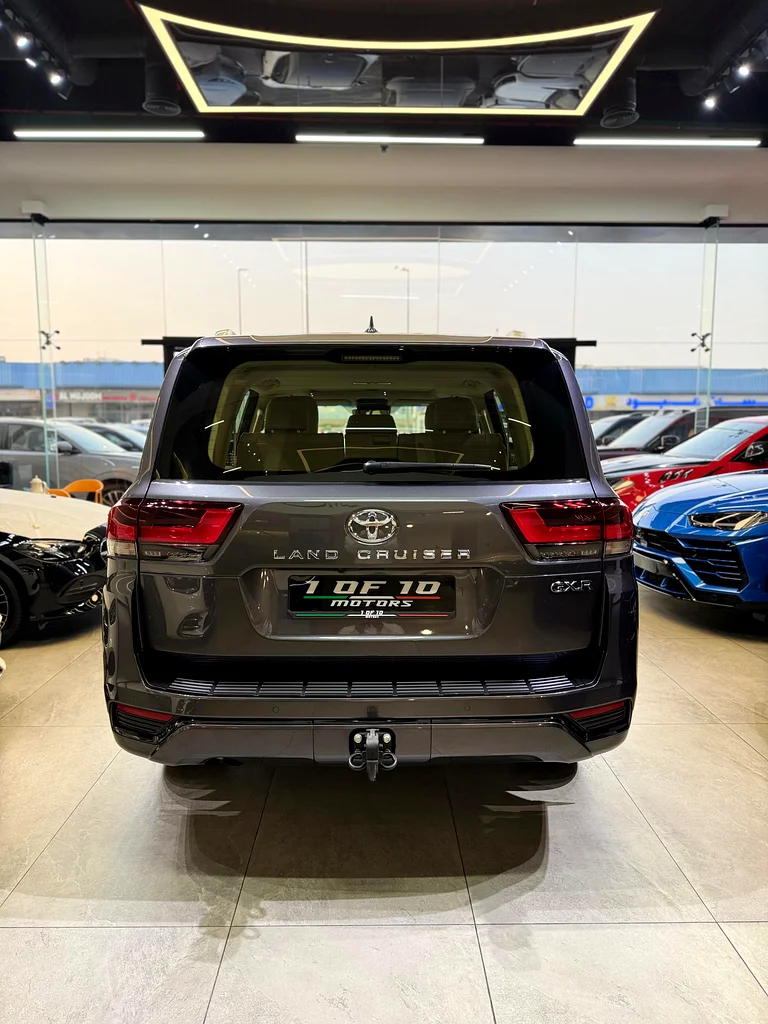 2023 LAND CRUISER GXR TOP GCC WITH 4years AL FUTTAIM WARRANTY ONLY 80000 KM63421144932355113