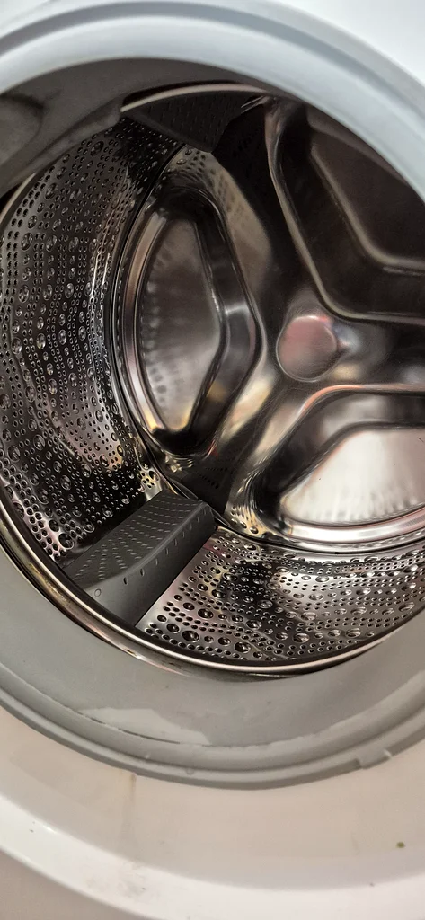 Siemens Washing Machine - Reliable Performance for All Your Laundry Needs!63200165055105112