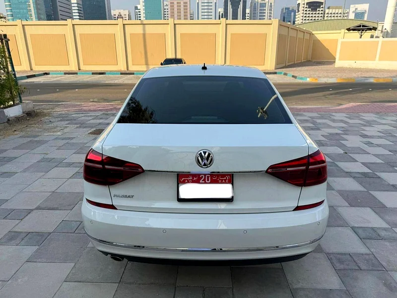 Volkswagen Passat 2017 GCC, very clean and in excellent condition.63398568124675113